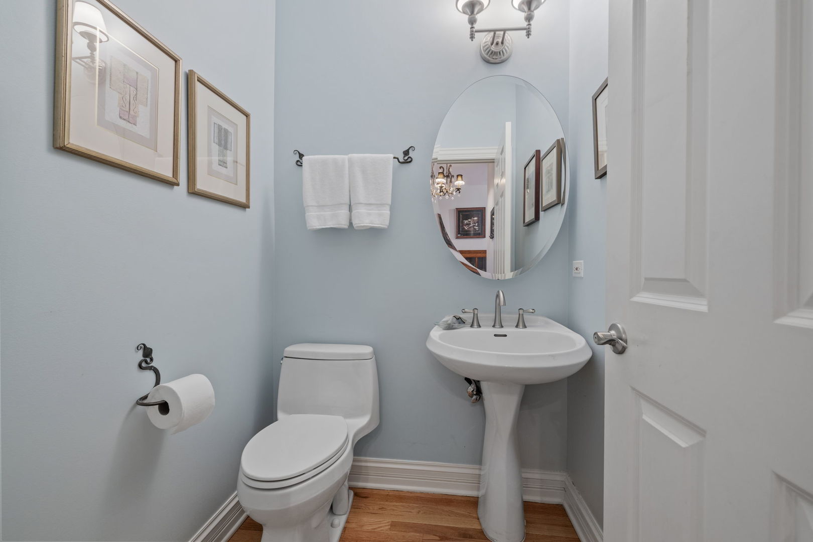 3855 Glendenning Road, Downers Grove, IL 60515