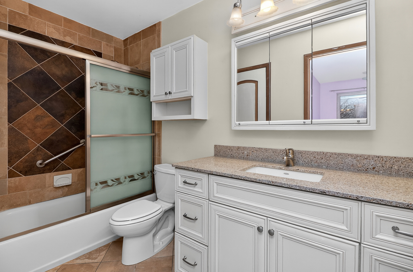 1351 N Winslowe Drive #302, Palatine, IL 60074