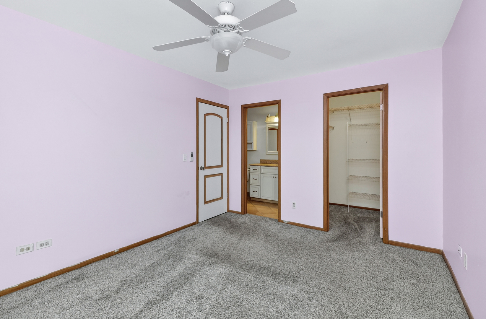 1351 N Winslowe Drive #302, Palatine, IL 60074