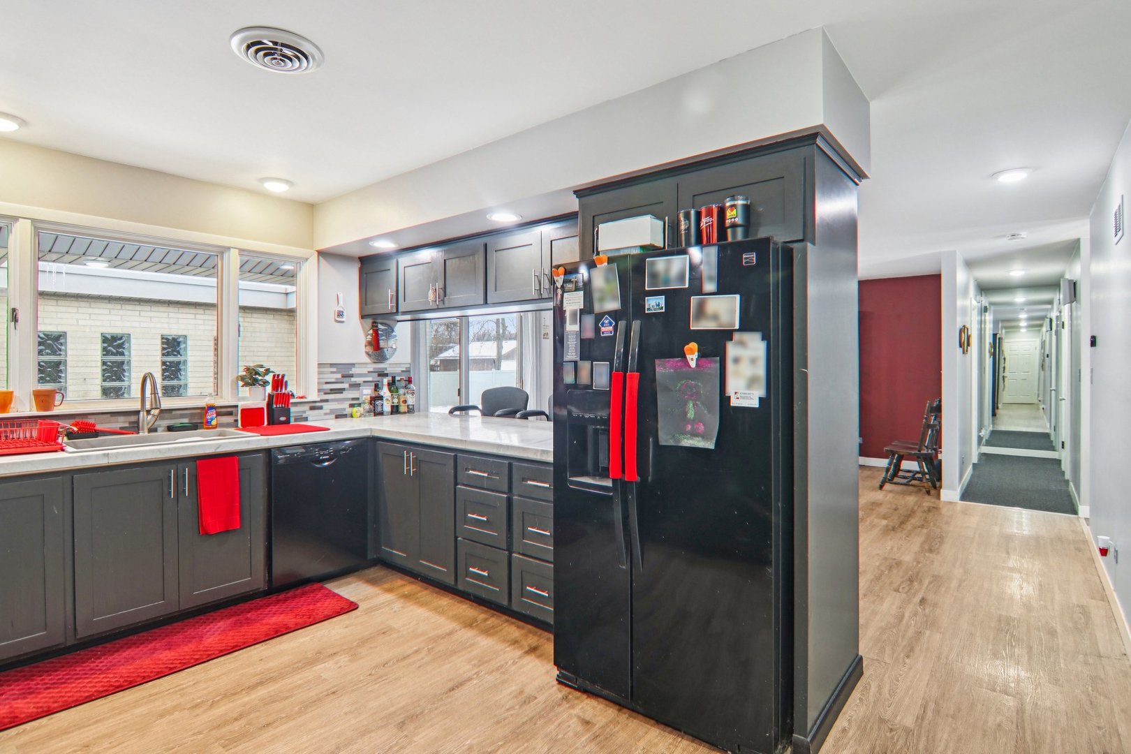 15134 Laramie Avenue, Oak Forest, IL 60452