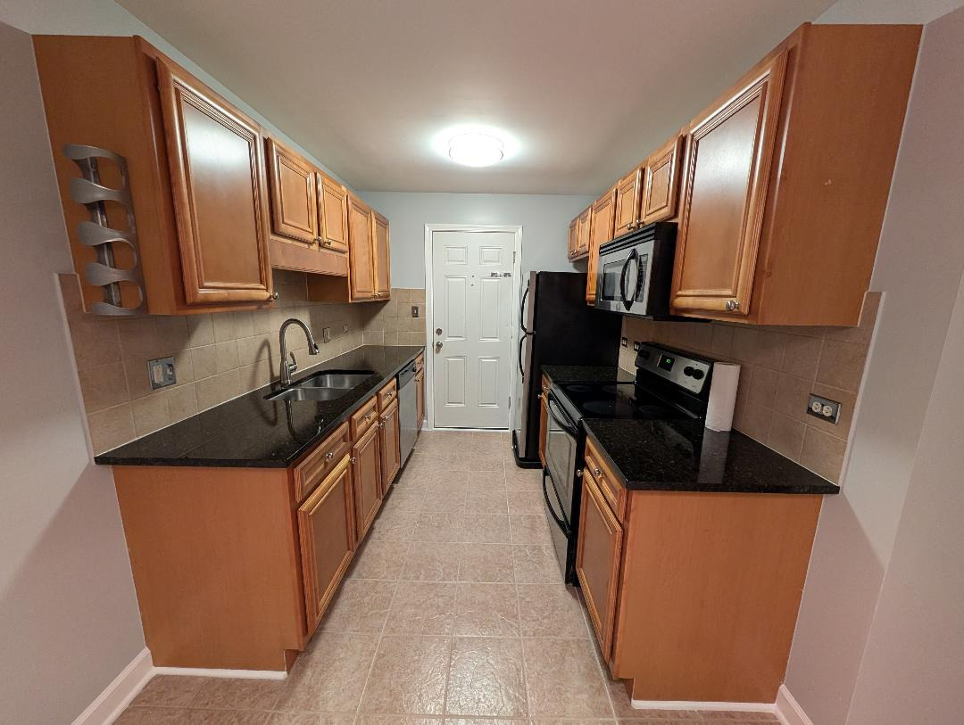 10620 BROOKS Lane #B8, Chicago Ridge, IL 60415