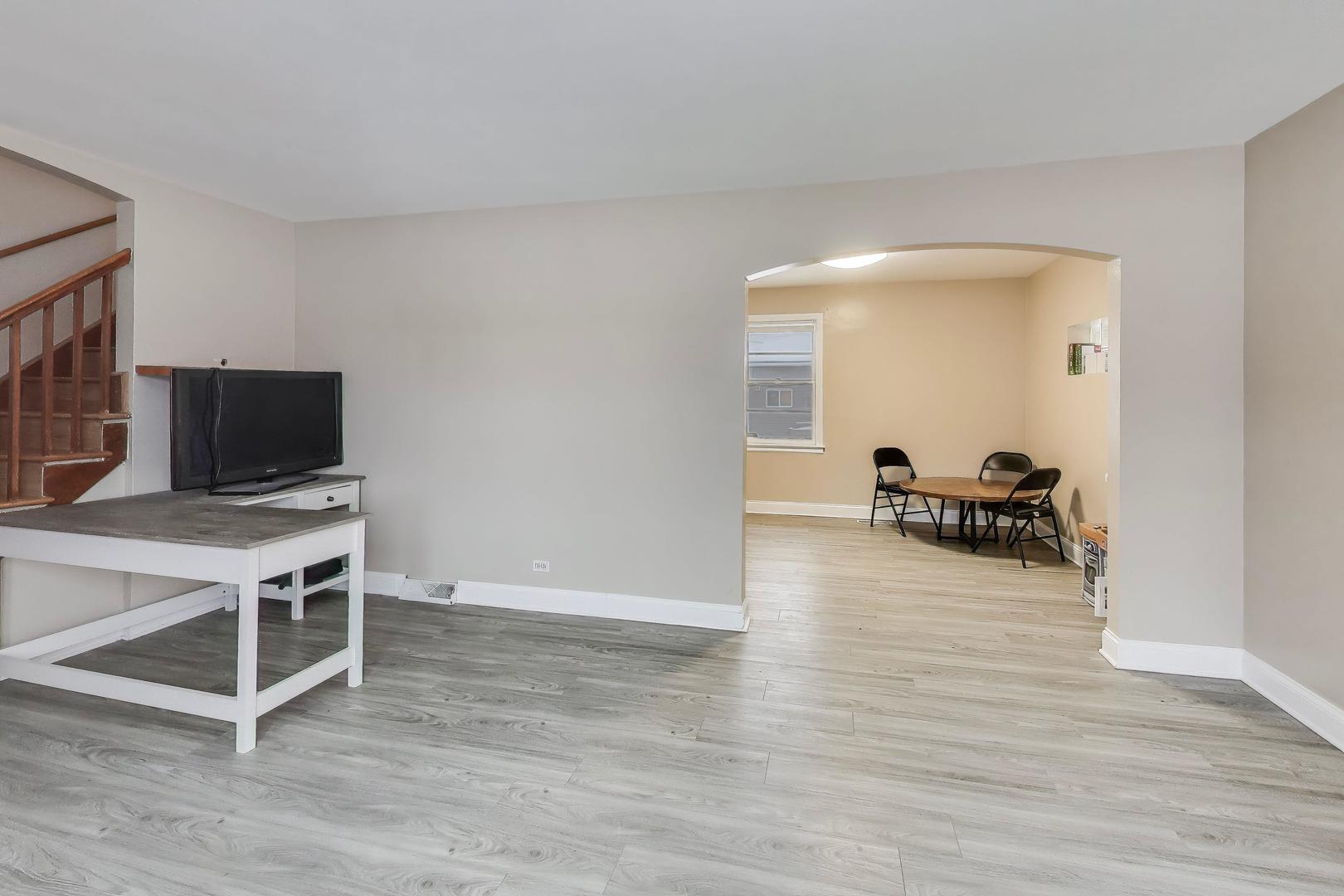 9151 Grand Avenue, Franklin Park, IL 60131