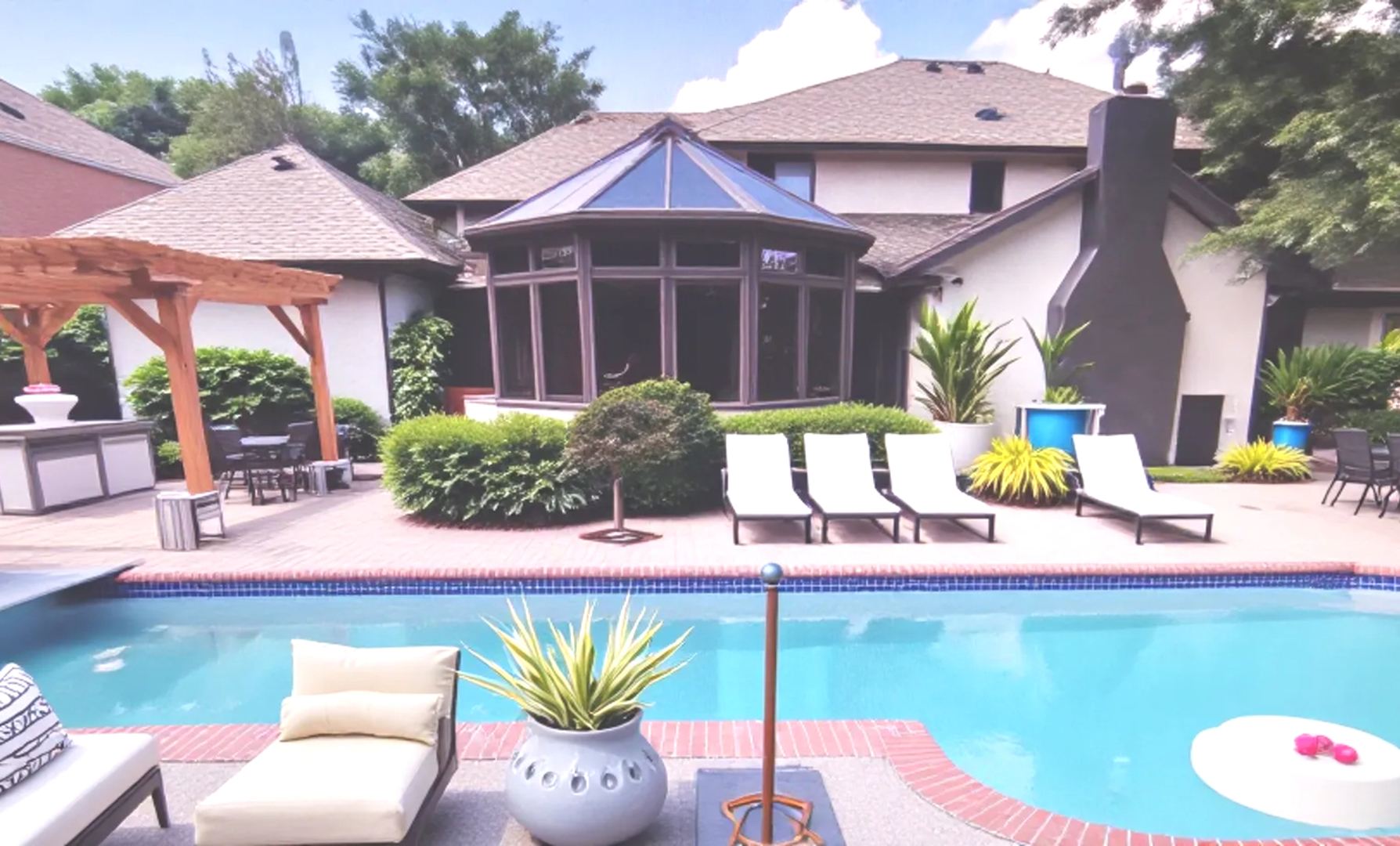 2221 Donegal Drive, Darien, IL 60561