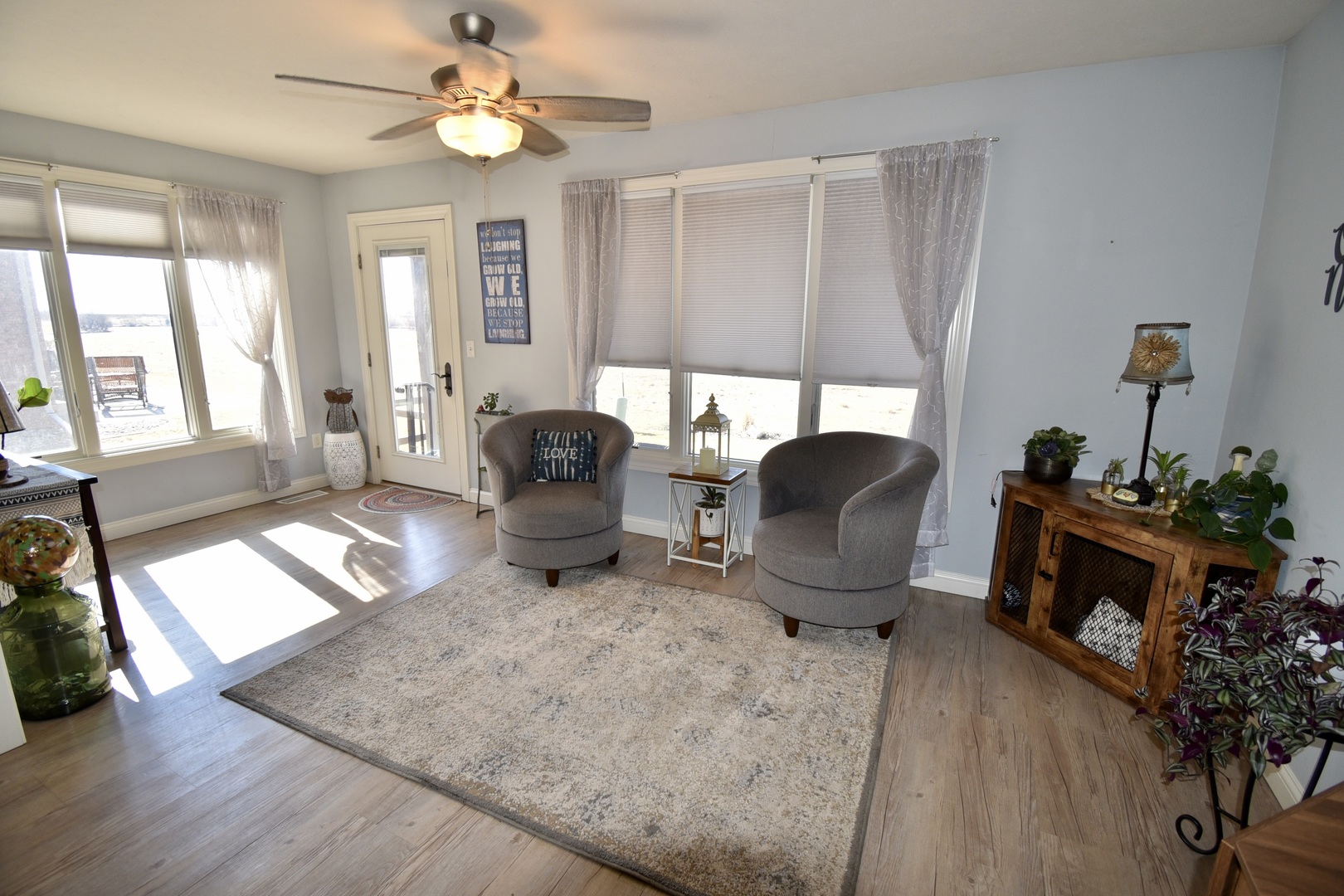 1915 Dunraven Road, Bloomington, IL 61704