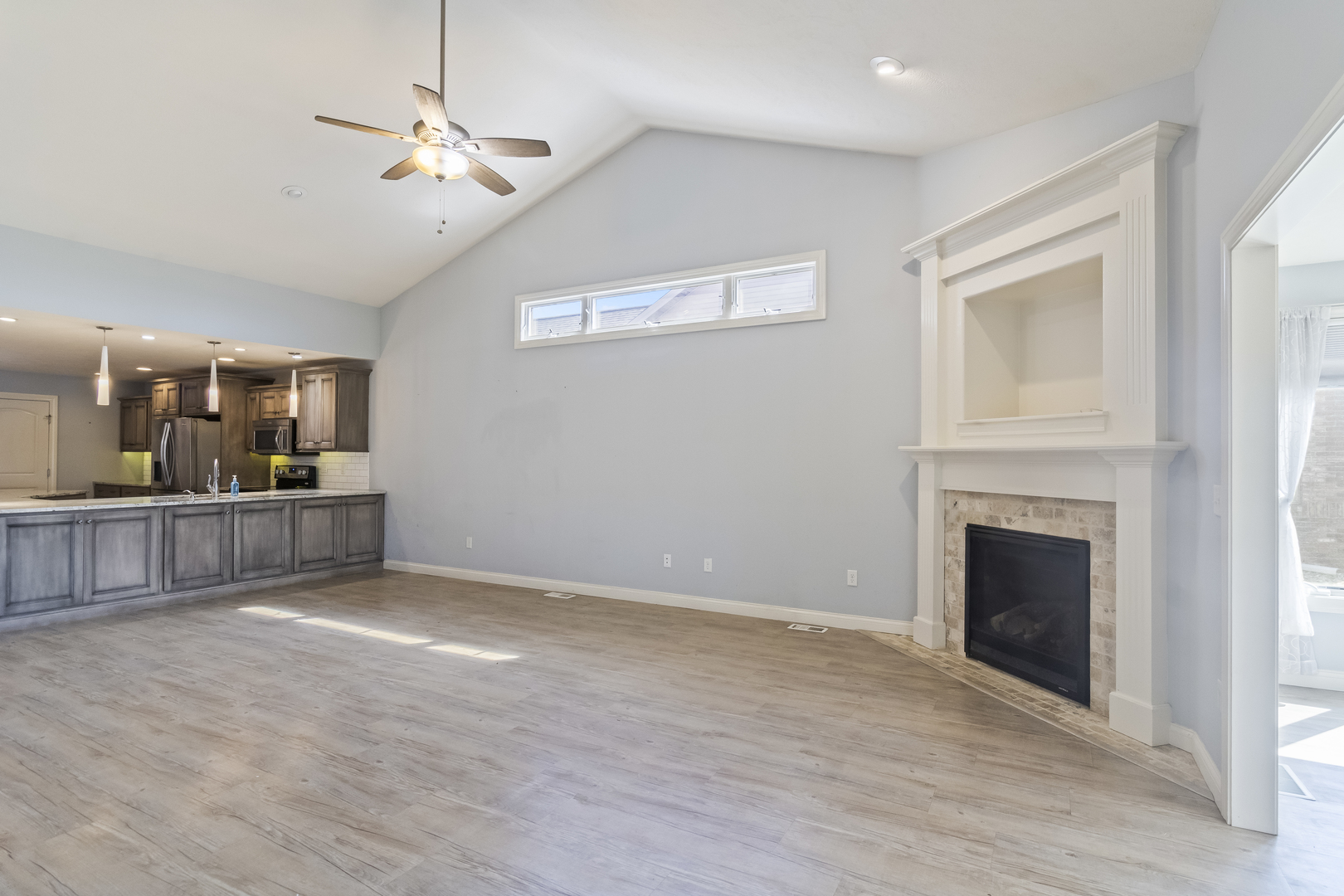 1915 Dunraven Road, Bloomington, IL 61704