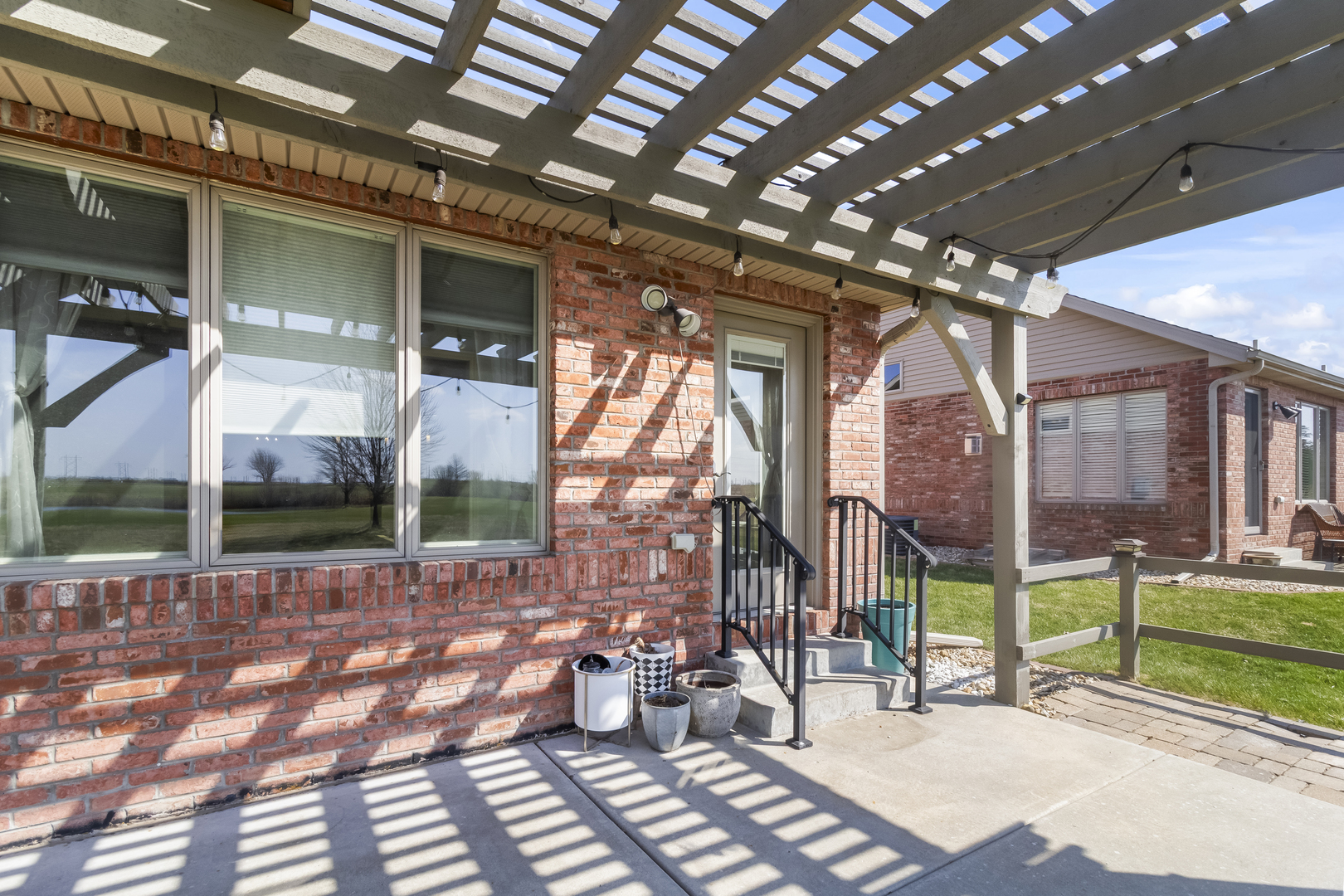 1915 Dunraven Road, Bloomington, IL 61704