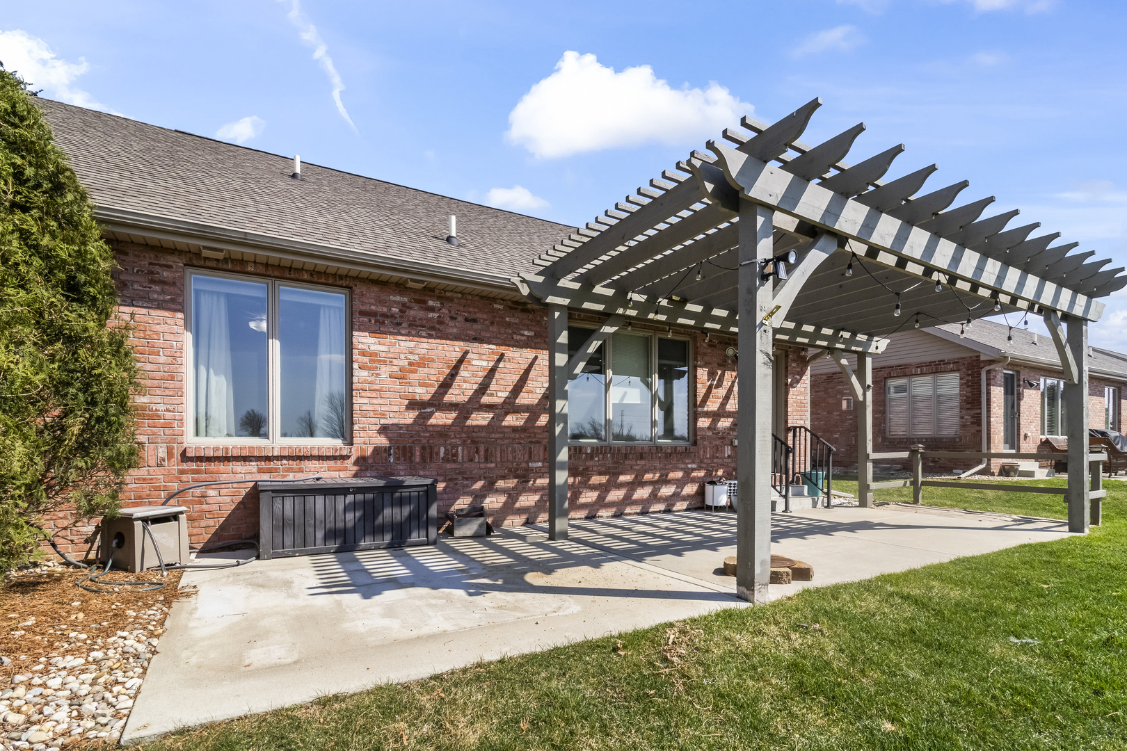 1915 Dunraven Road, Bloomington, IL 61704