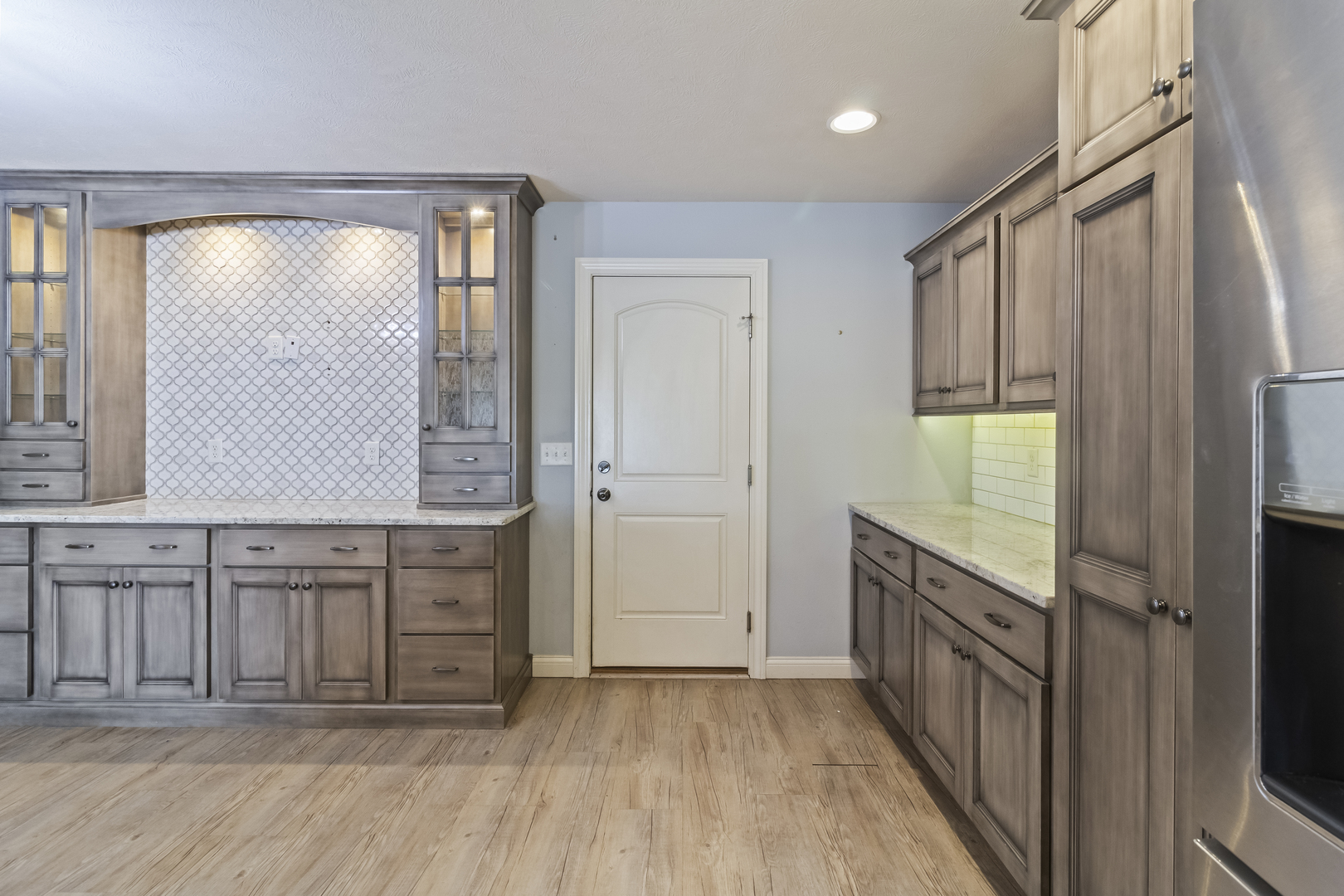 1915 Dunraven Road, Bloomington, IL 61704