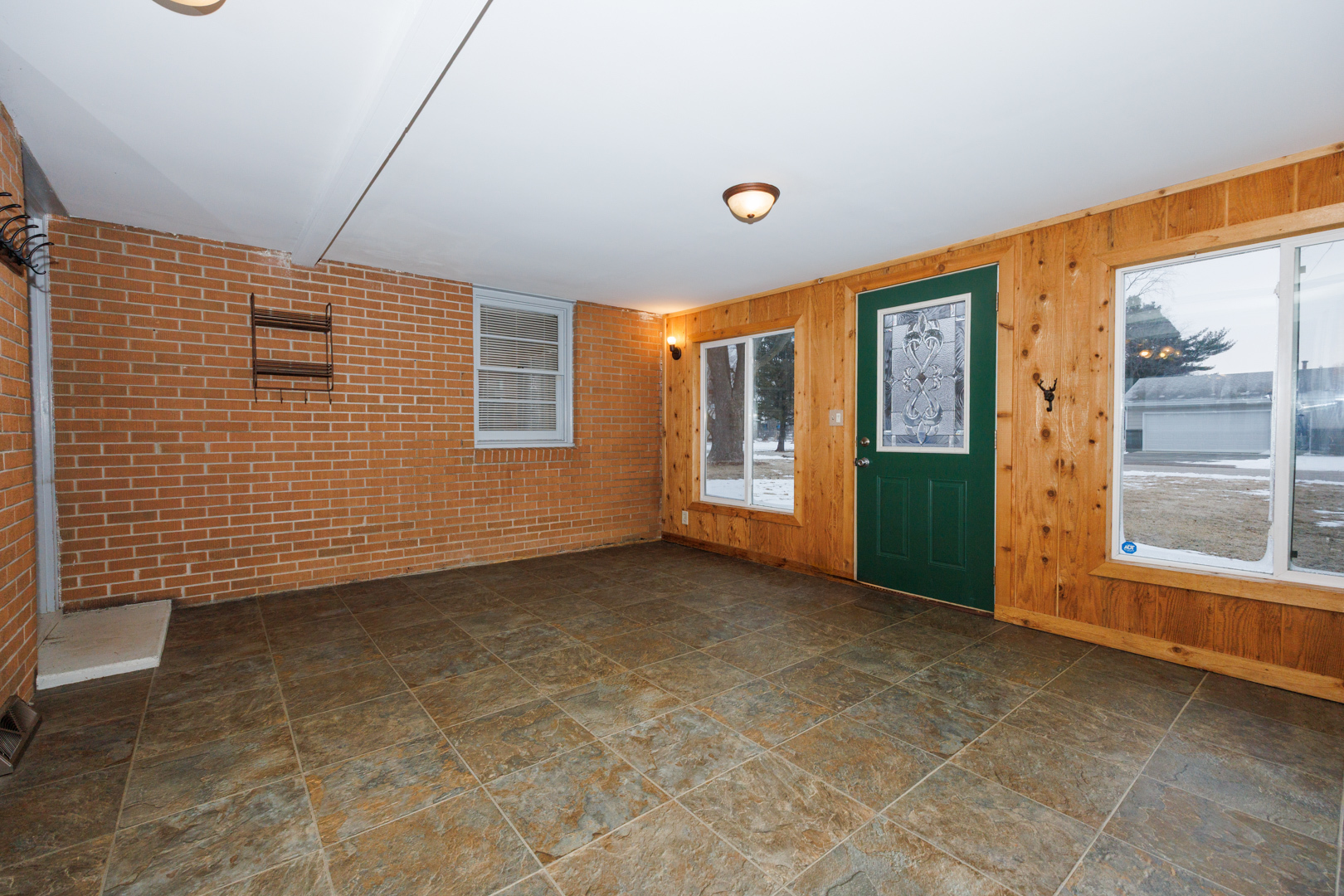 8428 N Shirlane Street, Shirley, IL 61772