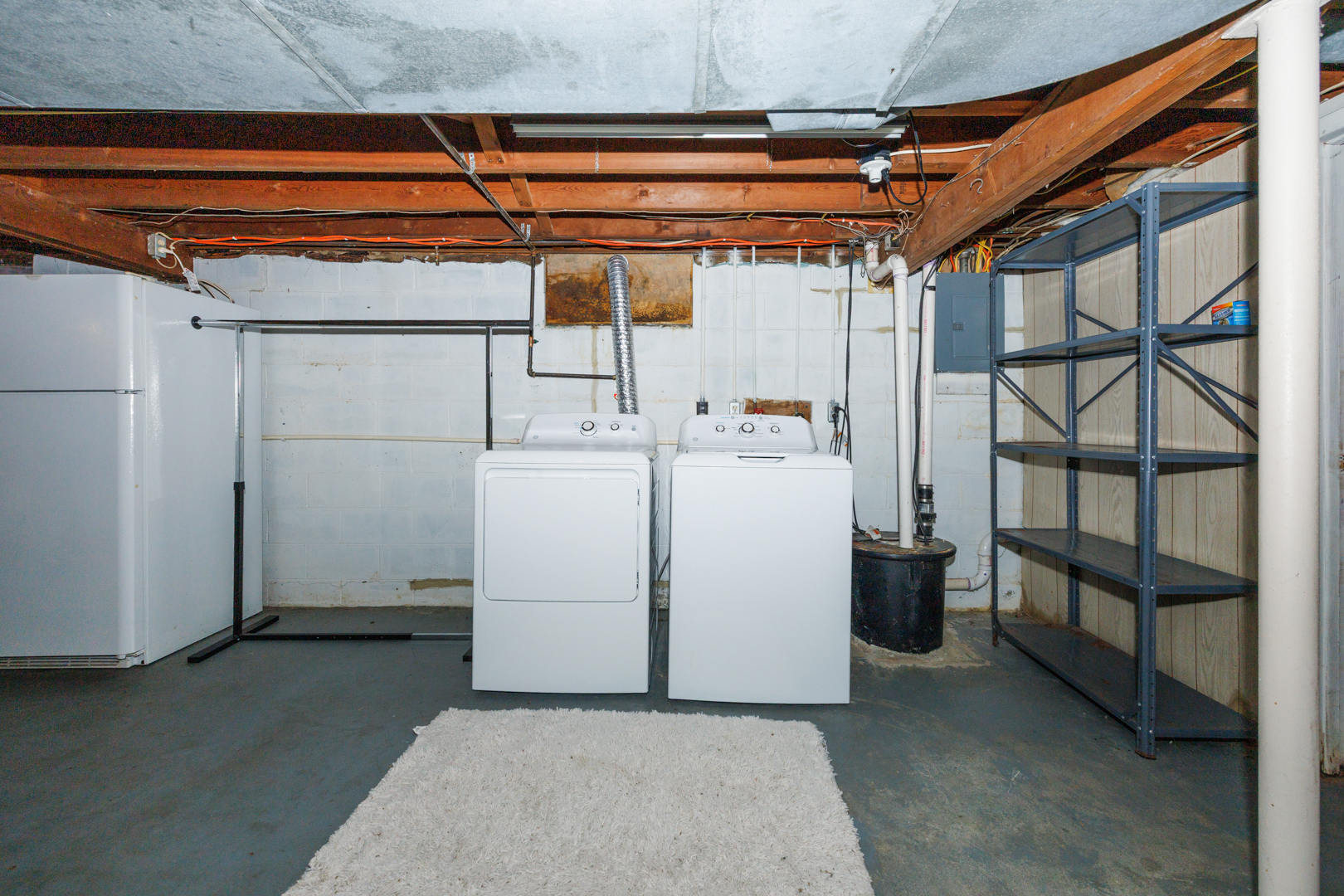 8428 N Shirlane Street, Shirley, IL 61772