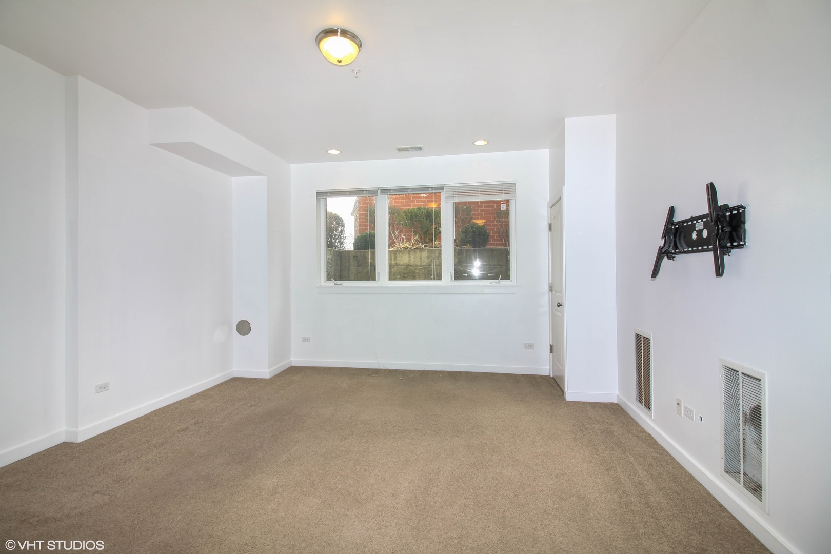 Des Plaines, IL 60016