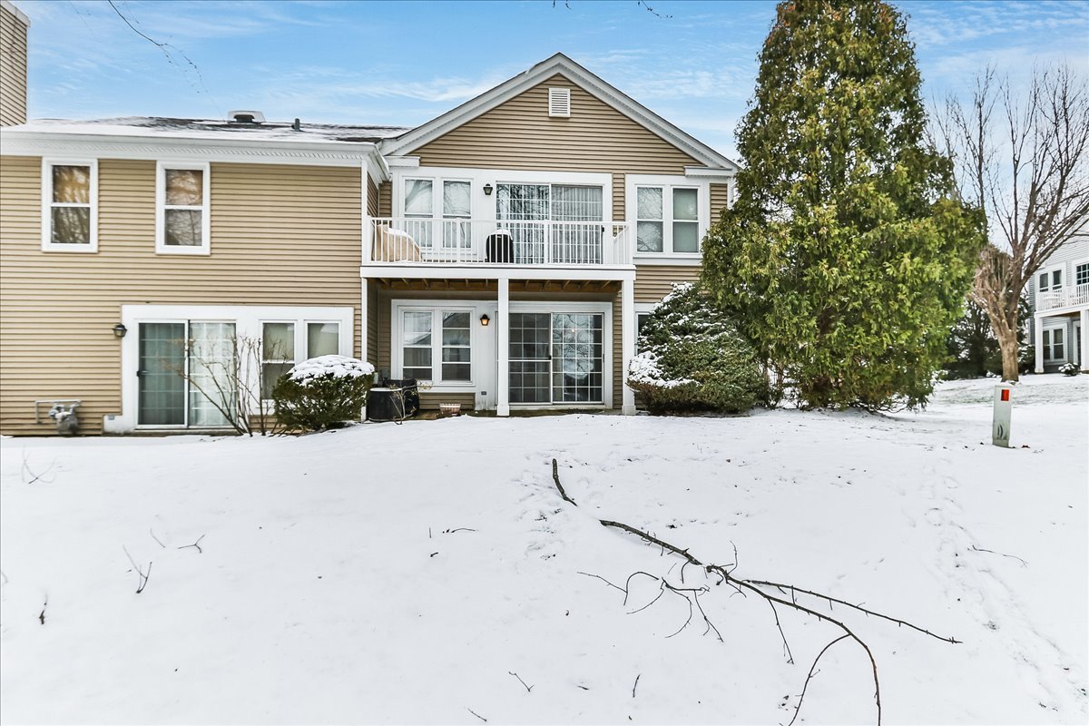 1890 Pebble Beach Circle, Elk Grove Village, IL 60007