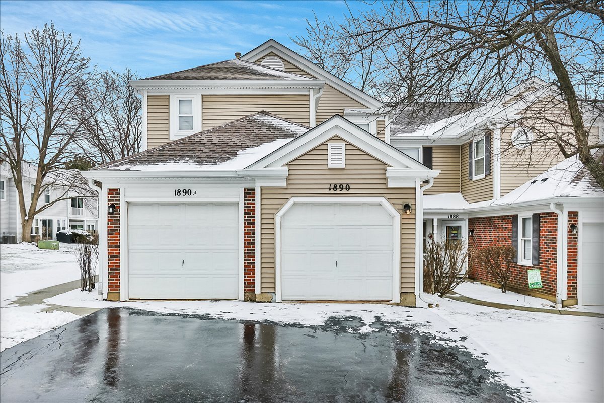 1890 Pebble Beach Circle, Elk Grove Village, IL 60007
