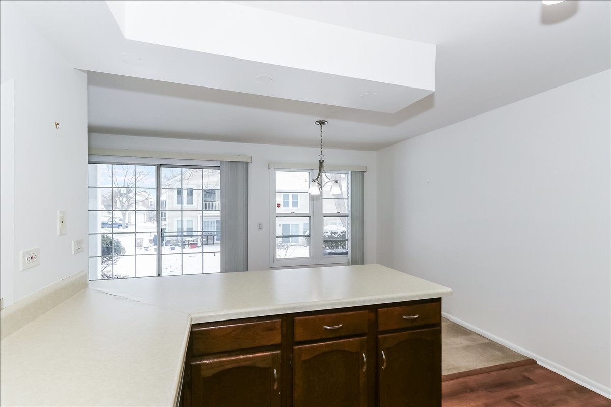 1890 Pebble Beach Circle, Elk Grove Village, IL 60007