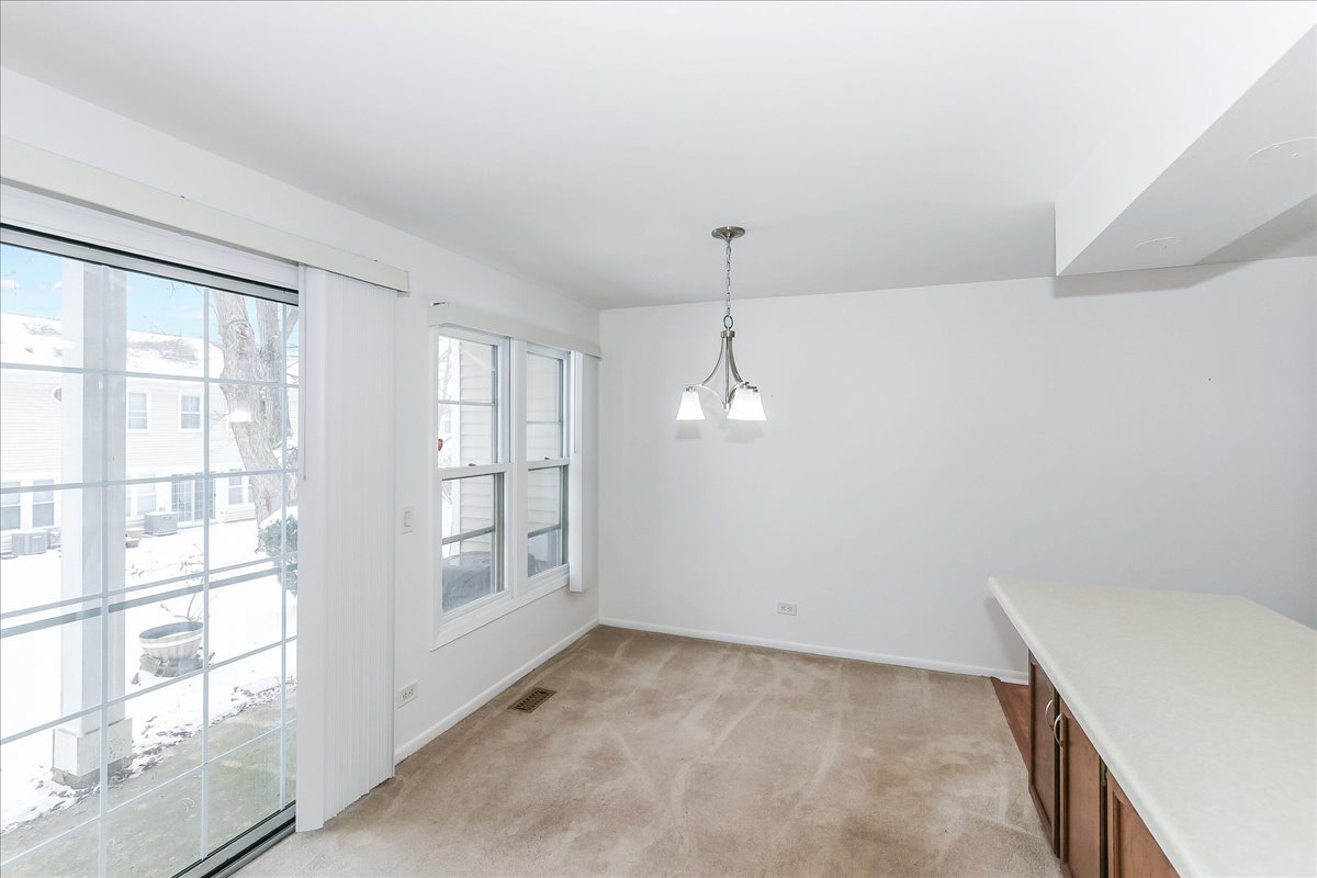 1890 Pebble Beach Circle, Elk Grove Village, IL 60007