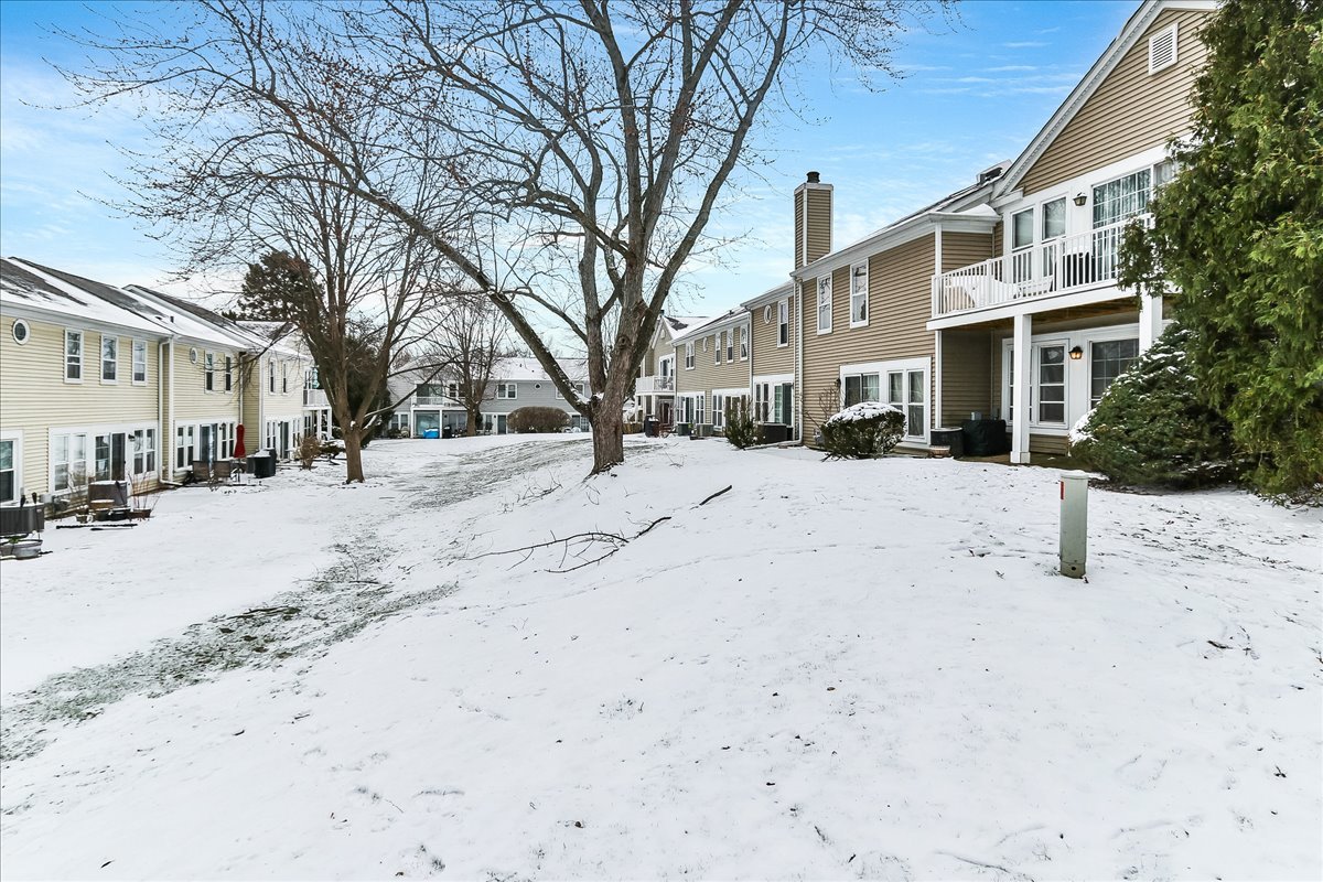 1890 Pebble Beach Circle, Elk Grove Village, IL 60007