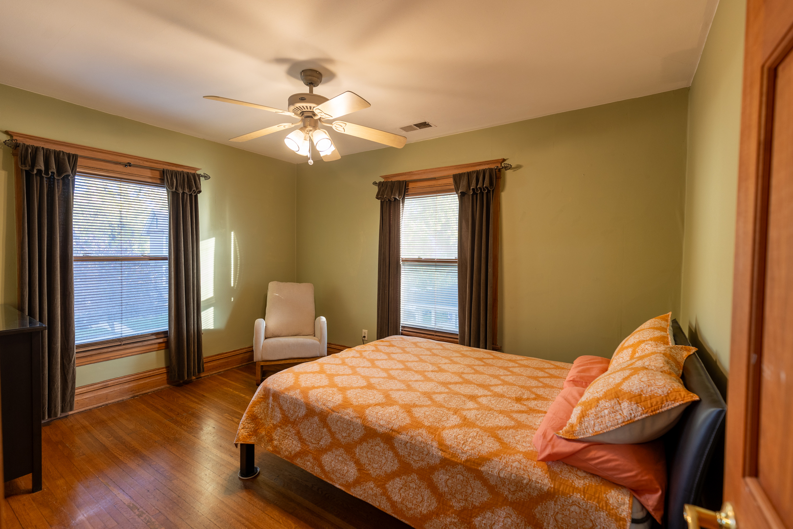 3416 Euclid Avenue, Berwyn, IL 60402