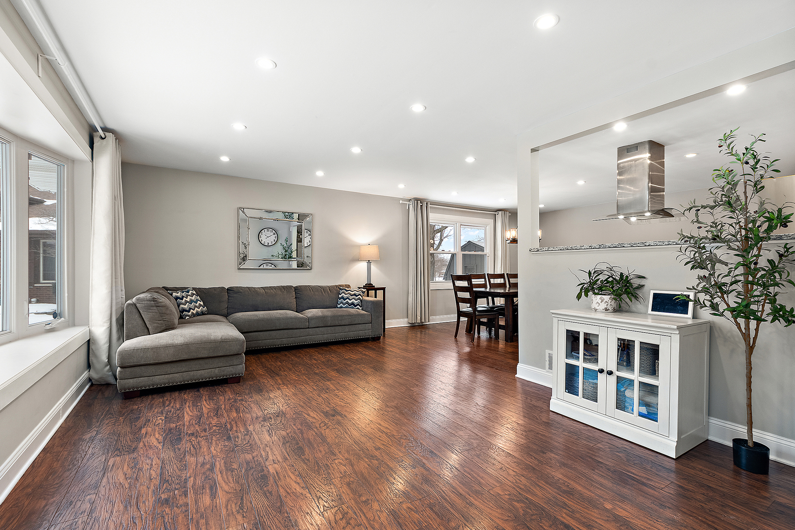 8803 Juniper Court, Tinley Park, IL 60487