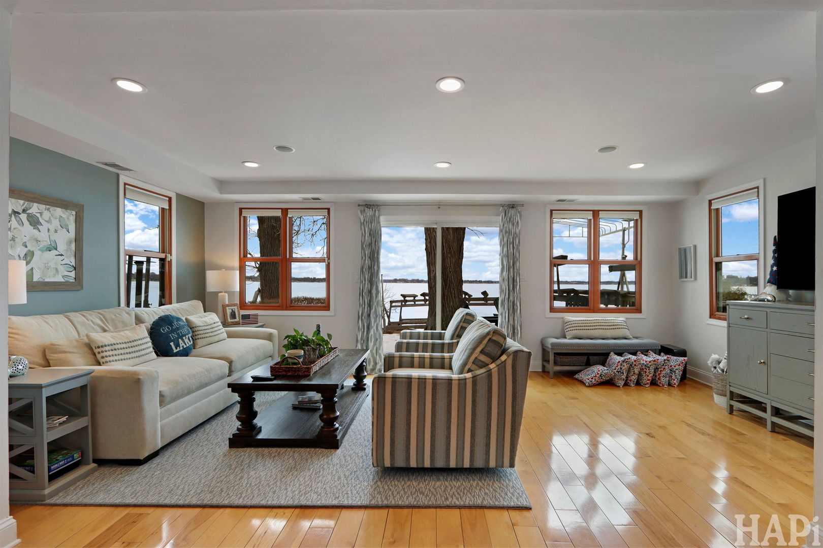 26083 W Calhoun Avenue, Antioch, IL 60002