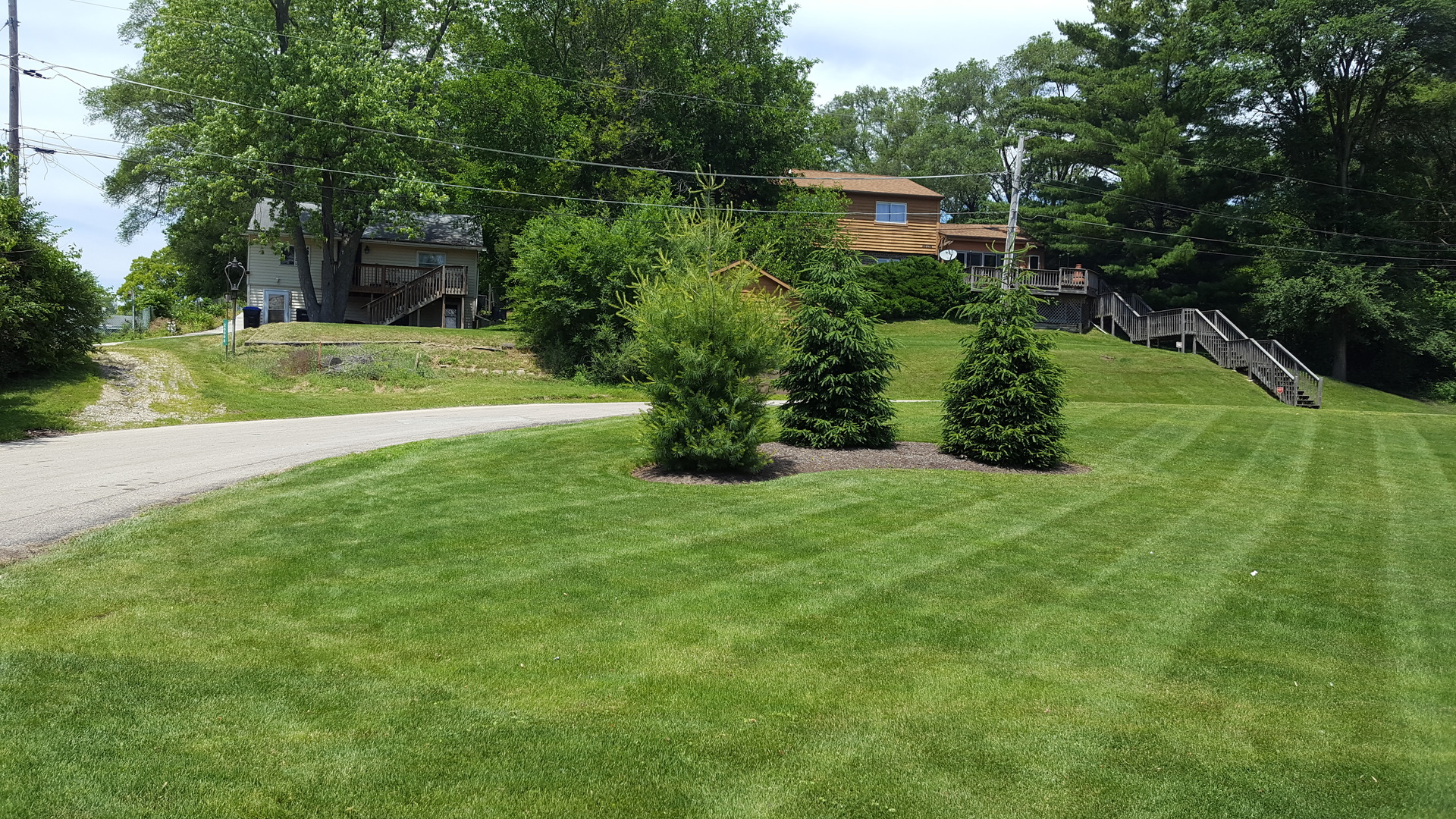 26083 W Calhoun Avenue, Antioch, IL 60002