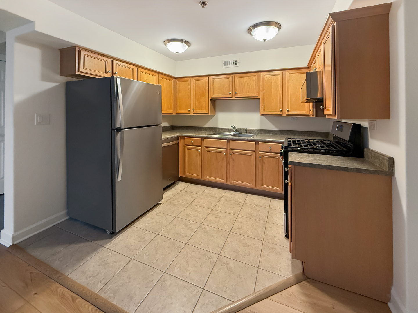 206 W Main Street #2A, St. Charles, IL 60174