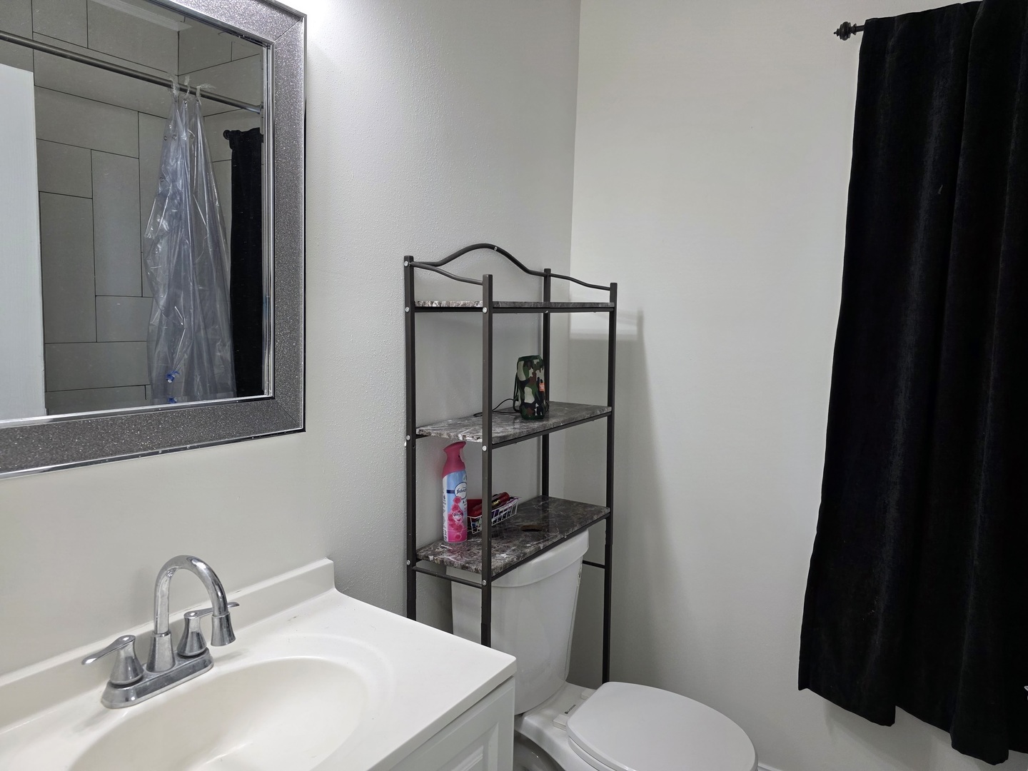 803 Broadway Avenue, North Chicago, IL 60064