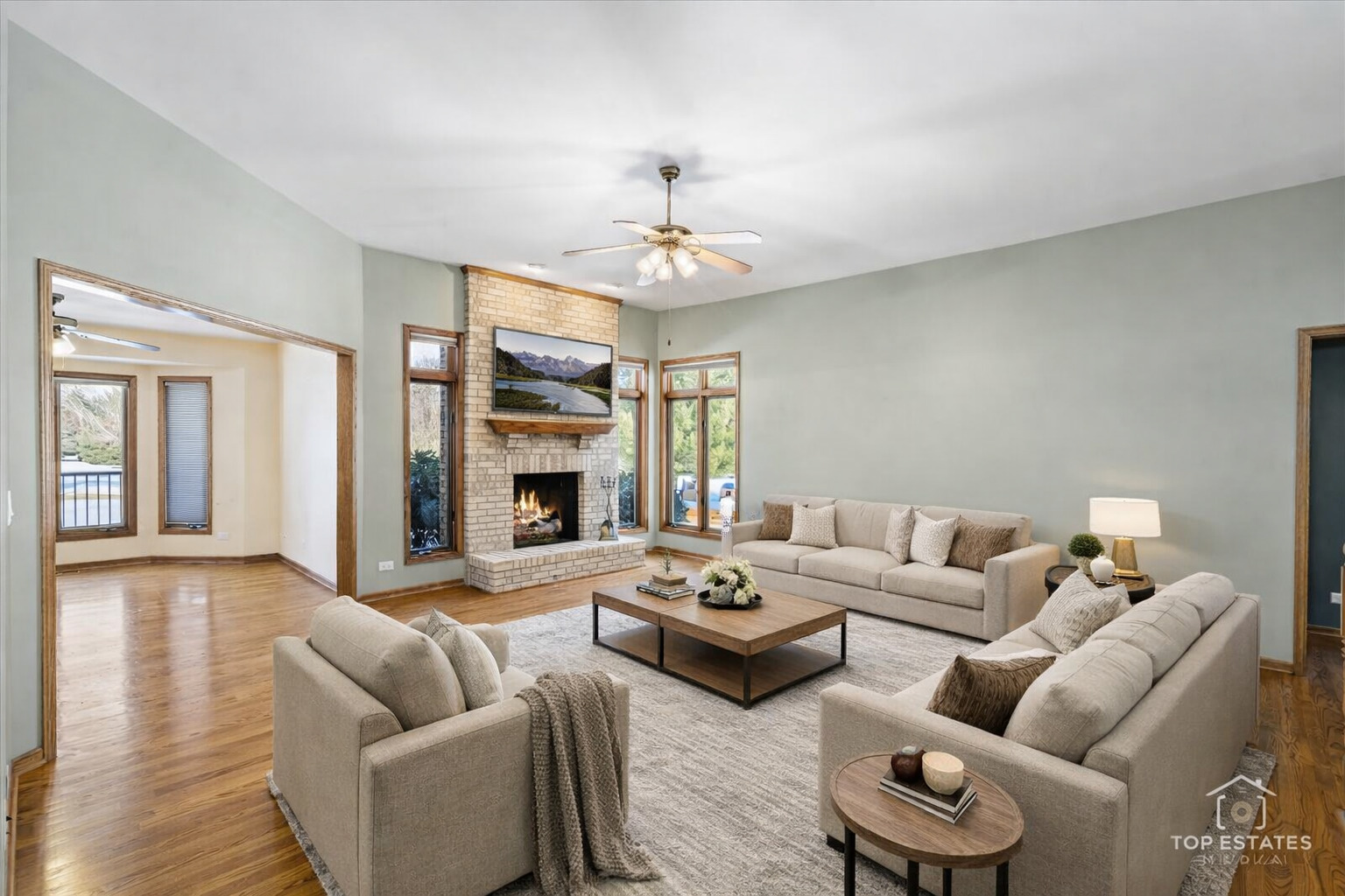 8413 St Moritz Drive, Spring Grove, IL 60081