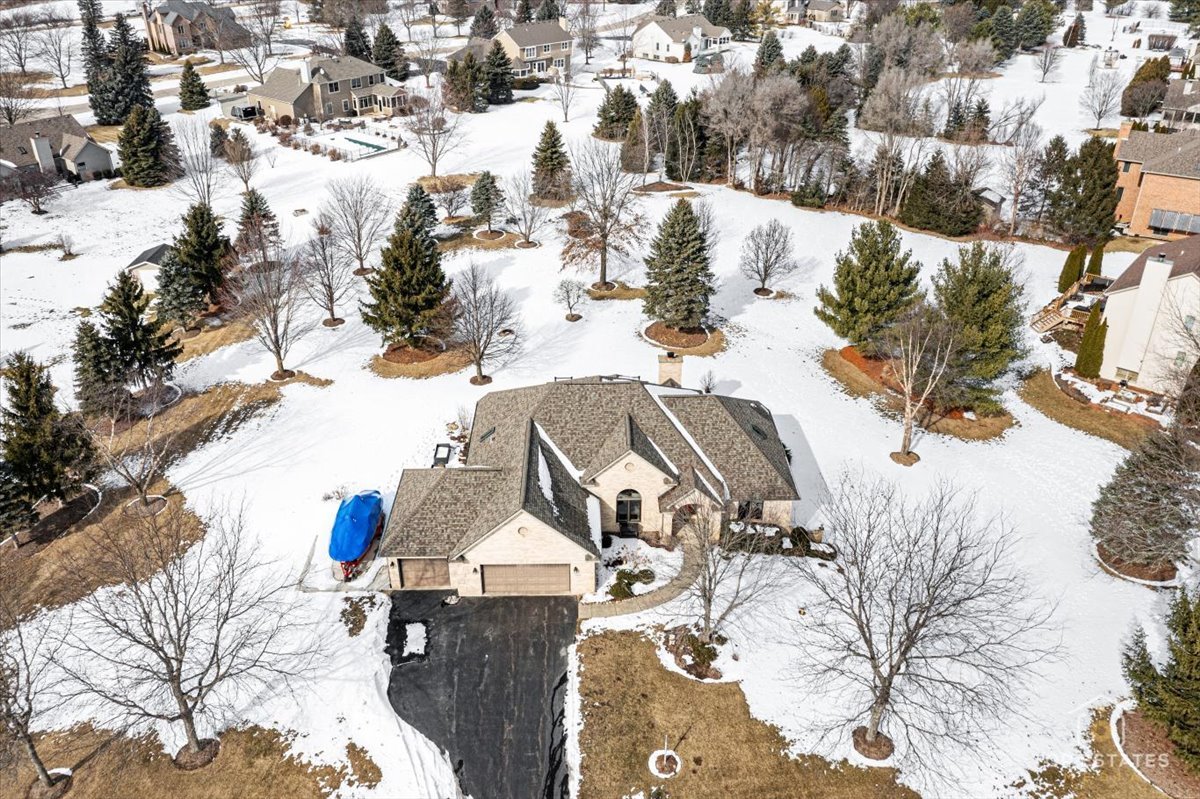 8413 St Moritz Drive, Spring Grove, IL 60081