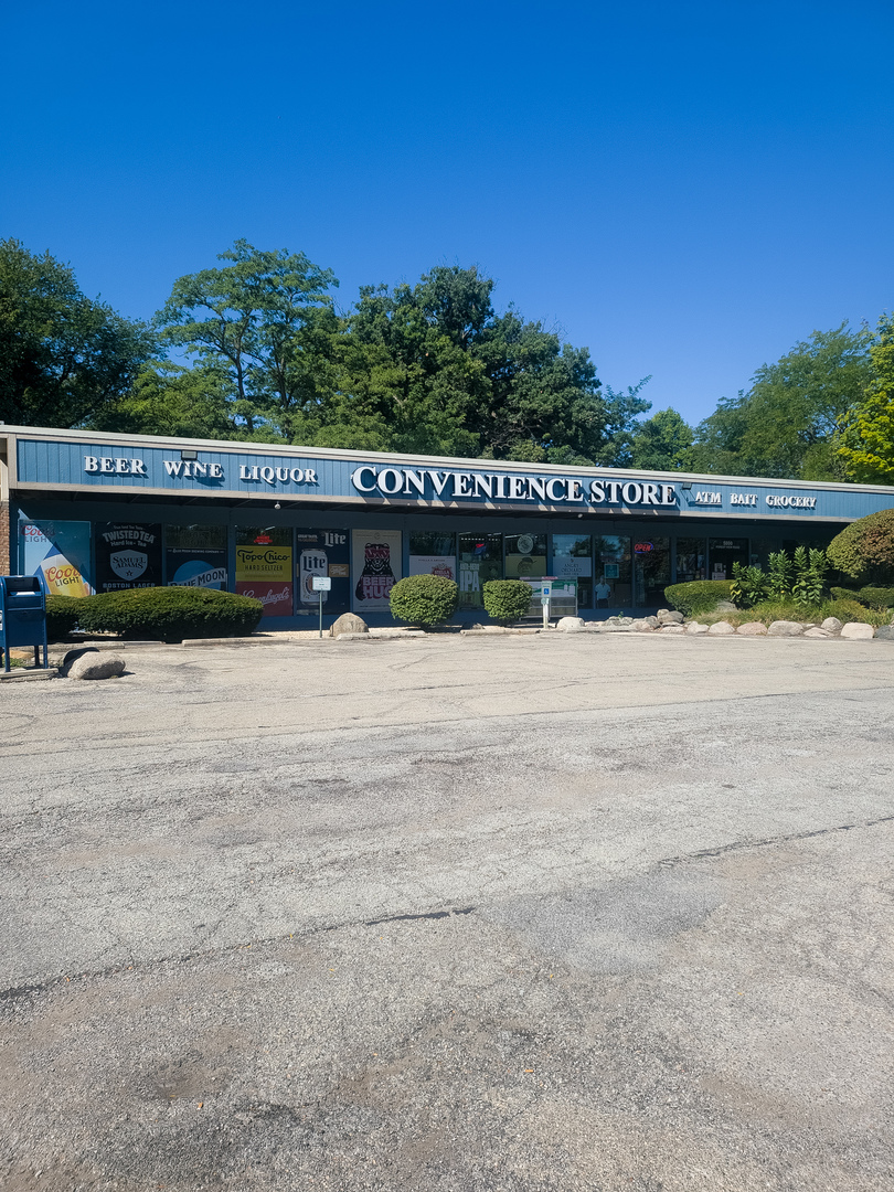 5950 Oakwood Drive #6A, Lisle, IL 60532