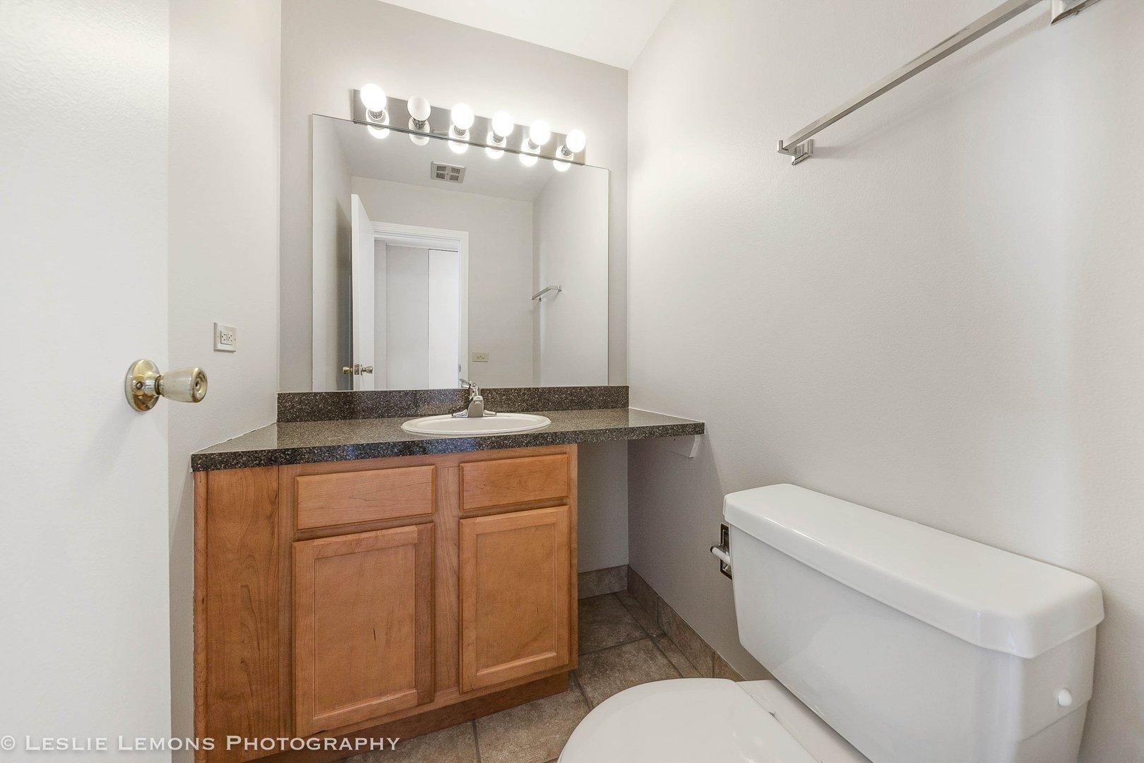 5950 Oakwood Drive #6A, Lisle, IL 60532