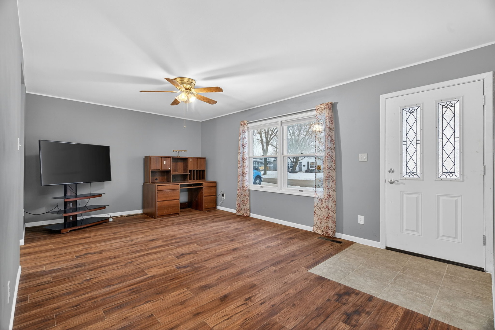 2304 Cypress Lane, Joliet, IL 60435