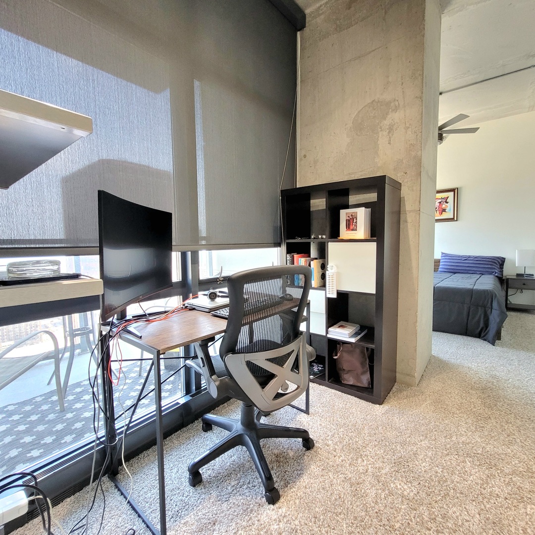 235 W Van Buren Street #3902, Chicago, IL 60607