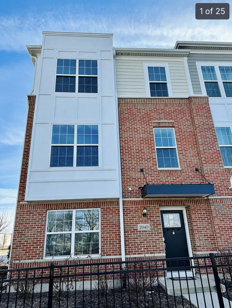 2949 Reflection Drive, Naperville, IL 60564