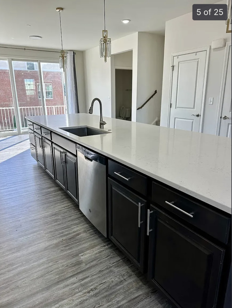 2949 Reflection Drive, Naperville, IL 60564