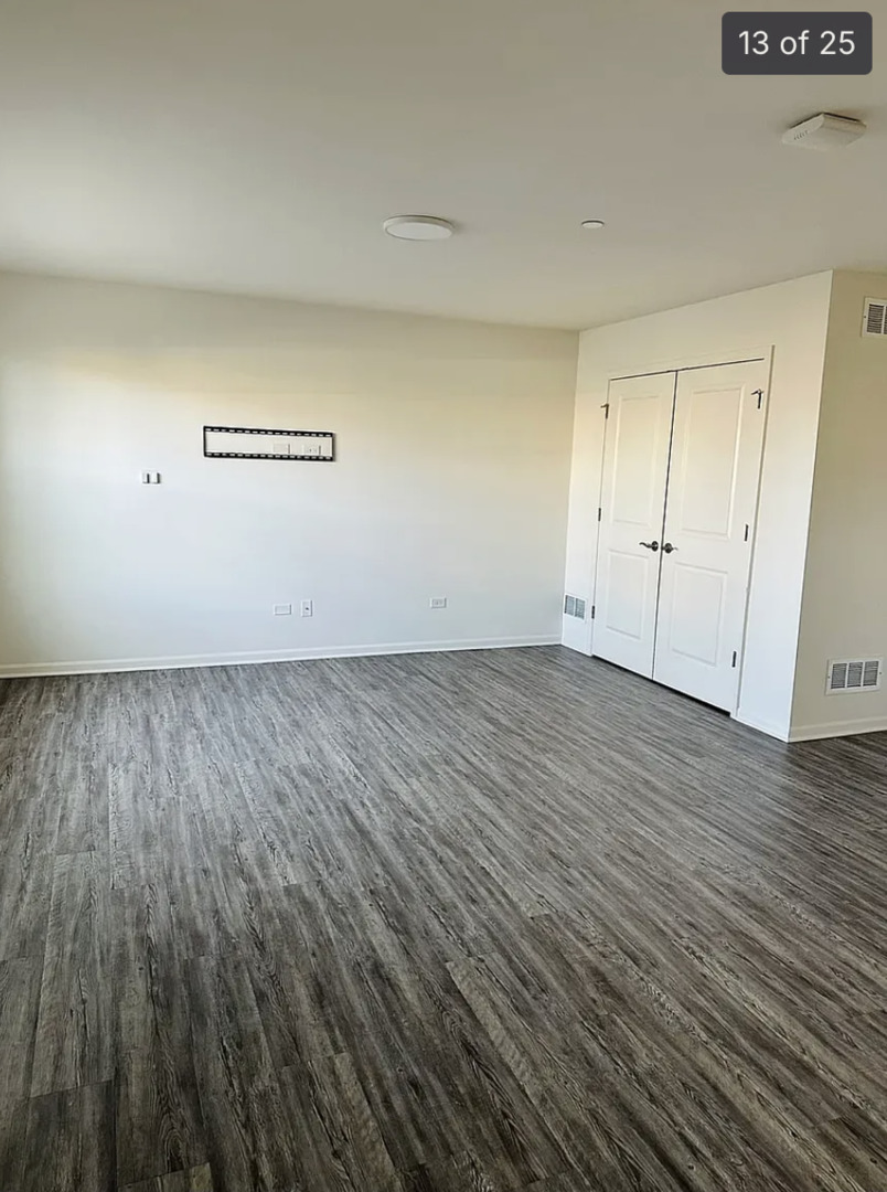 2949 Reflection Drive, Naperville, IL 60564