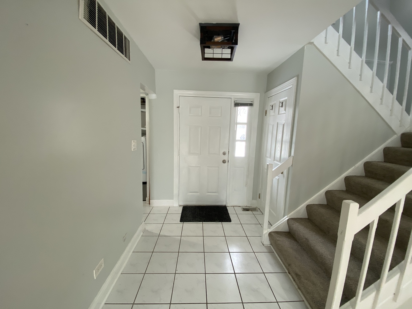 246 Tamarack Drive, Bloomingdale, IL 60108