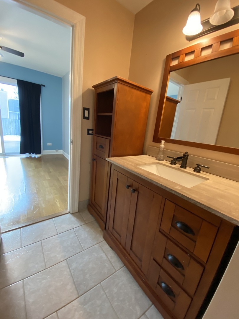 246 Tamarack Drive, Bloomingdale, IL 60108