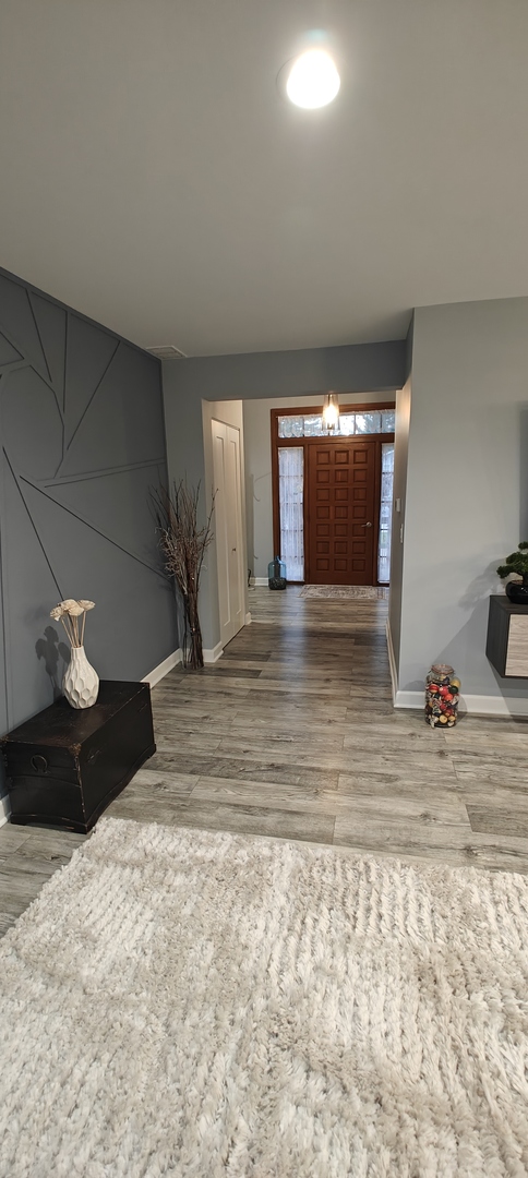 3205 63rd Street, Woodridge, IL 60517