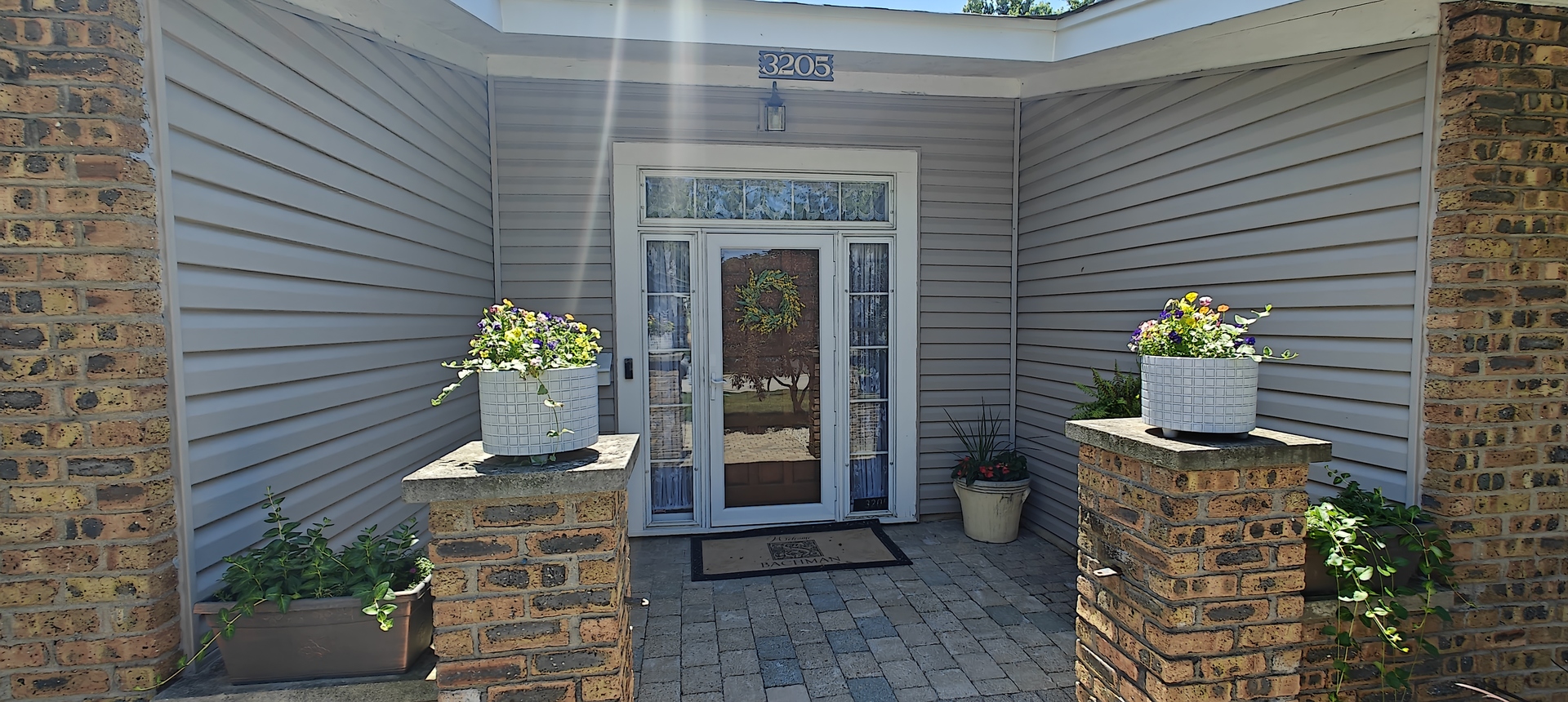 3205 63rd Street, Woodridge, IL 60517