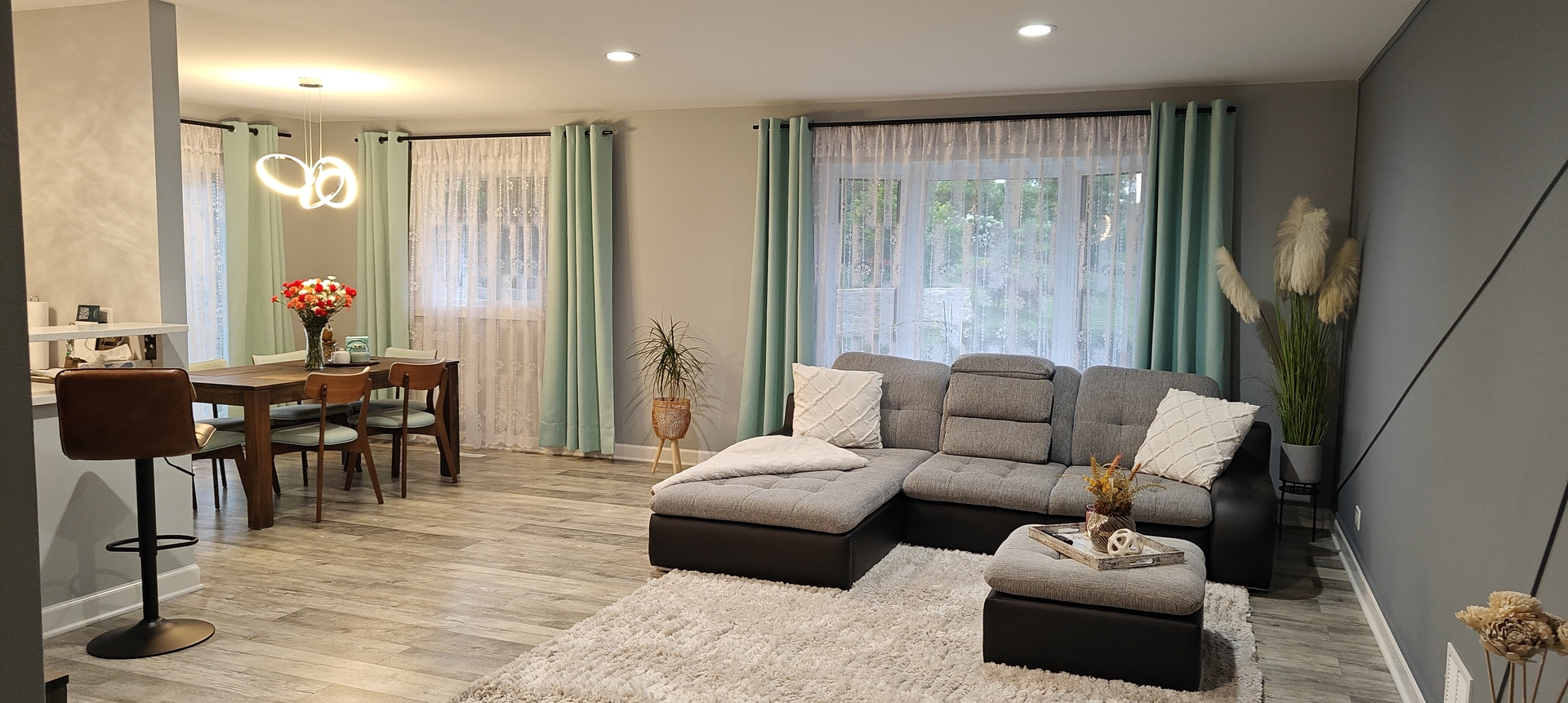 3205 63rd Street, Woodridge, IL 60517