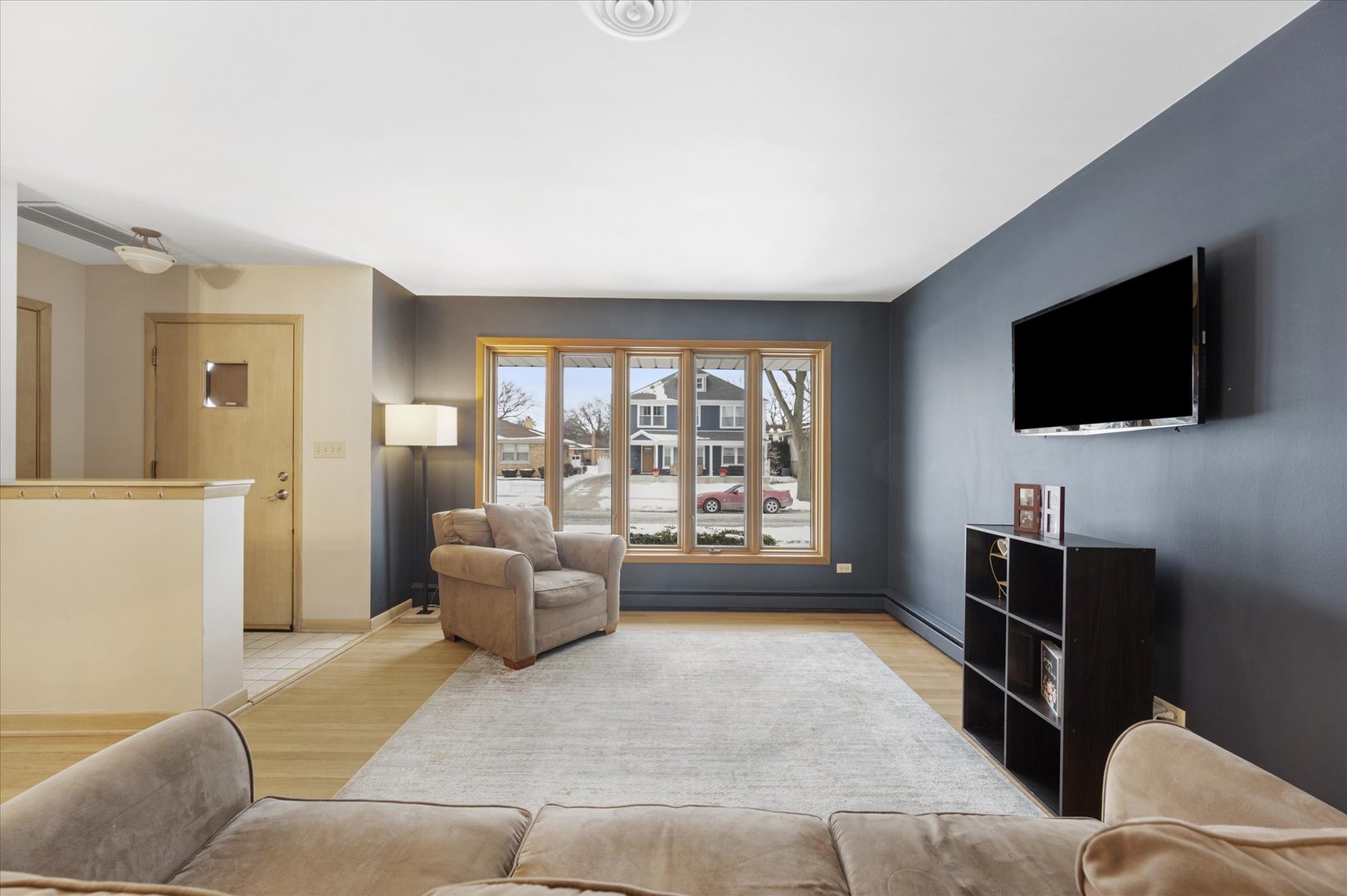 878 S Parkside Avenue, Elmhurst, IL 60126