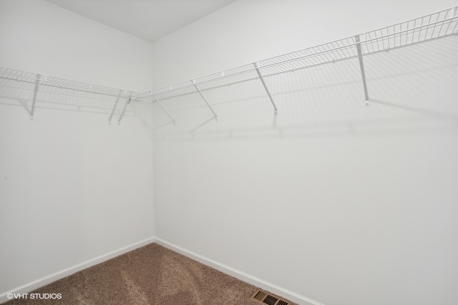 239 Stonington Drive, Bloomingdale, IL 60108