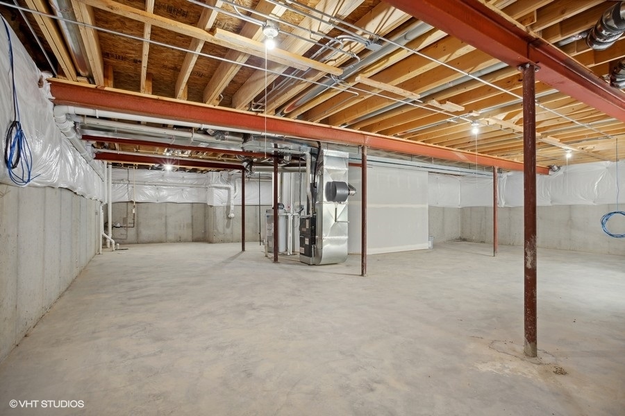 239 Stonington Drive, Bloomingdale, IL 60108