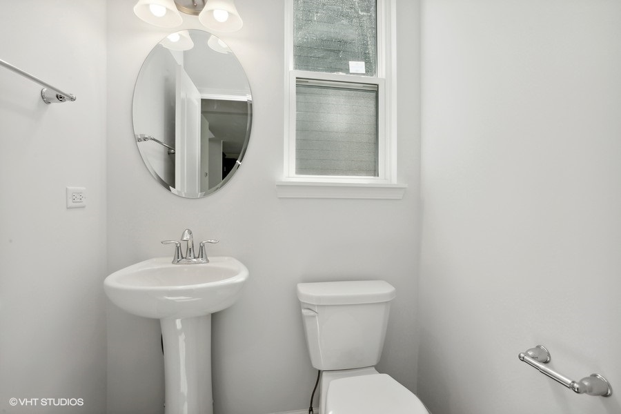 239 Stonington Drive, Bloomingdale, IL 60108