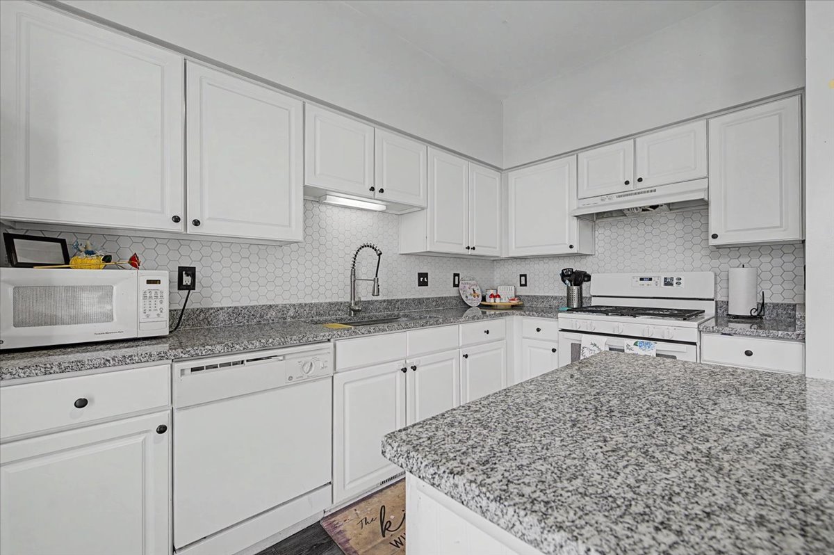 Romeoville, IL 60446