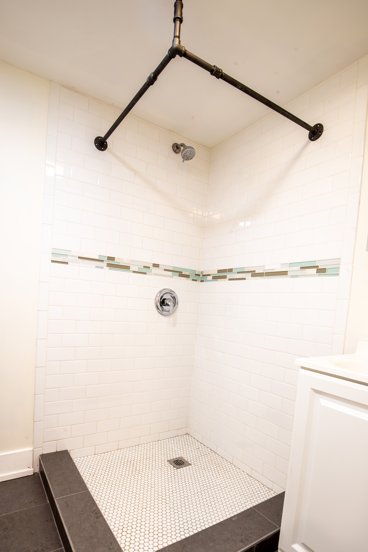 10005 S Calhoun Avenue, Chicago, IL 60617