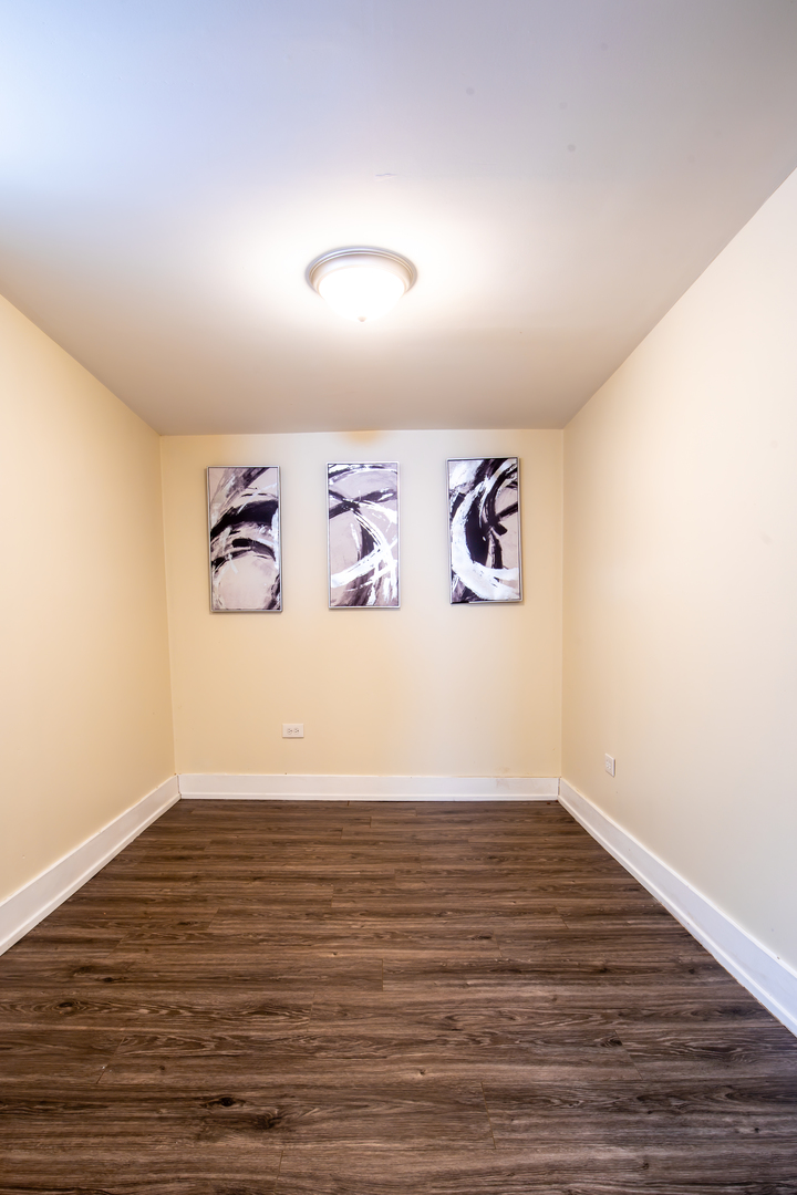 10005 S Calhoun Avenue, Chicago, IL 60617