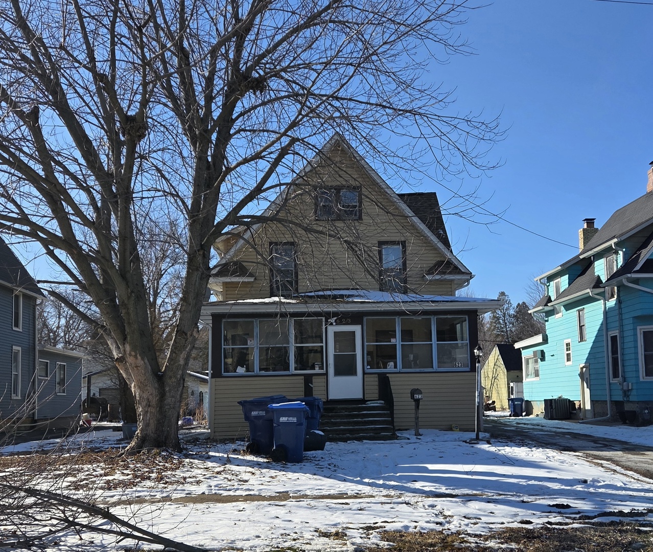 623 N 7th Street, DeKalb, IL 60115