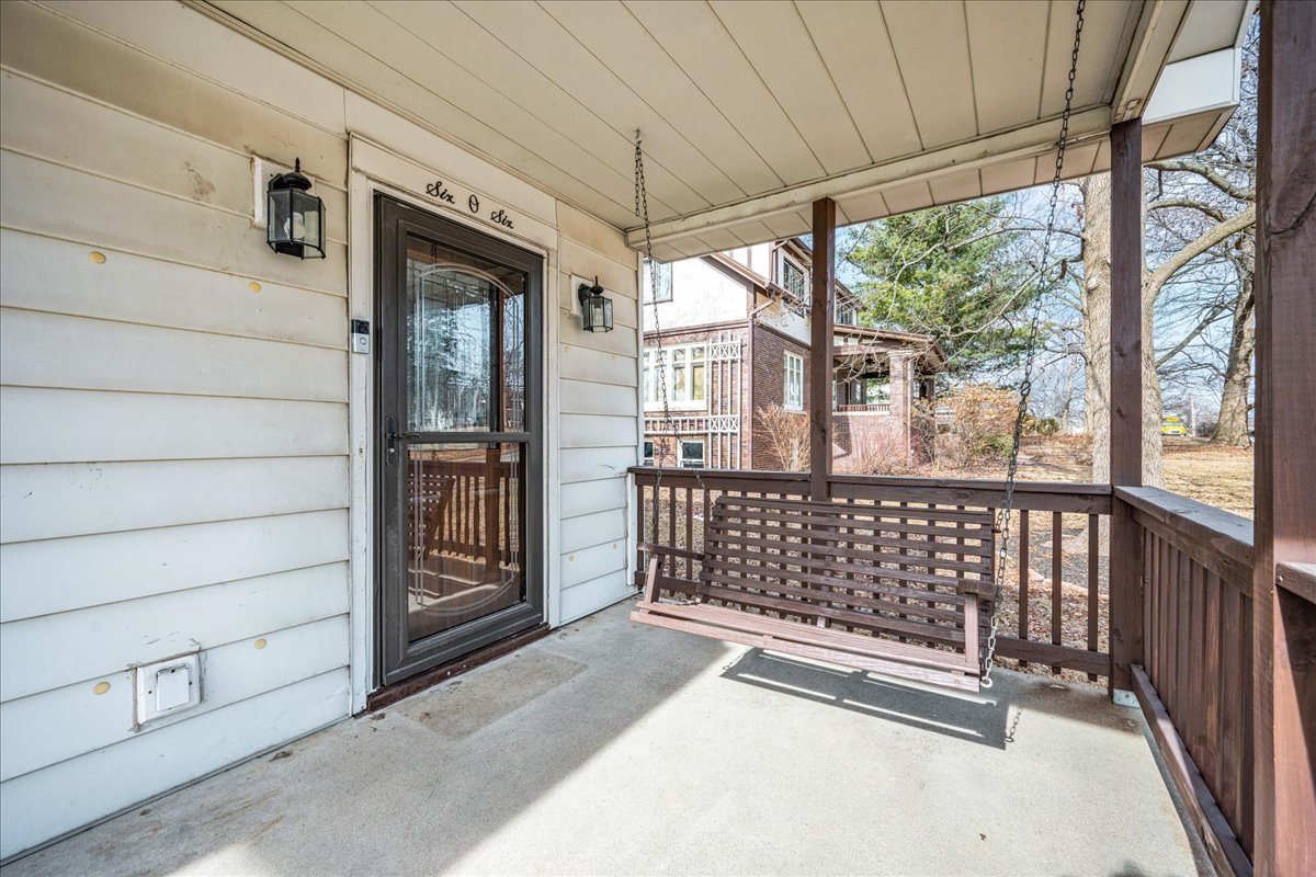 606 S MAIN Street, Eureka, IL 61530