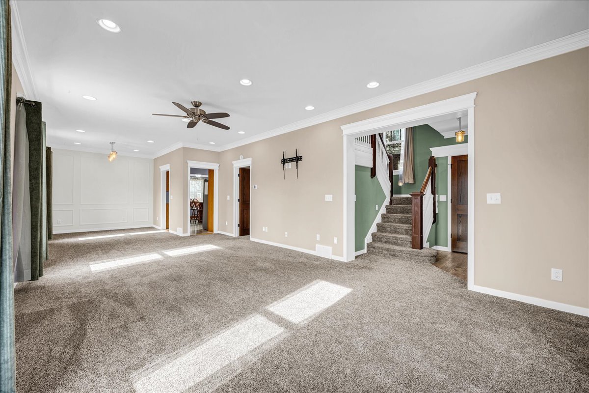 606 S MAIN Street, Eureka, IL 61530